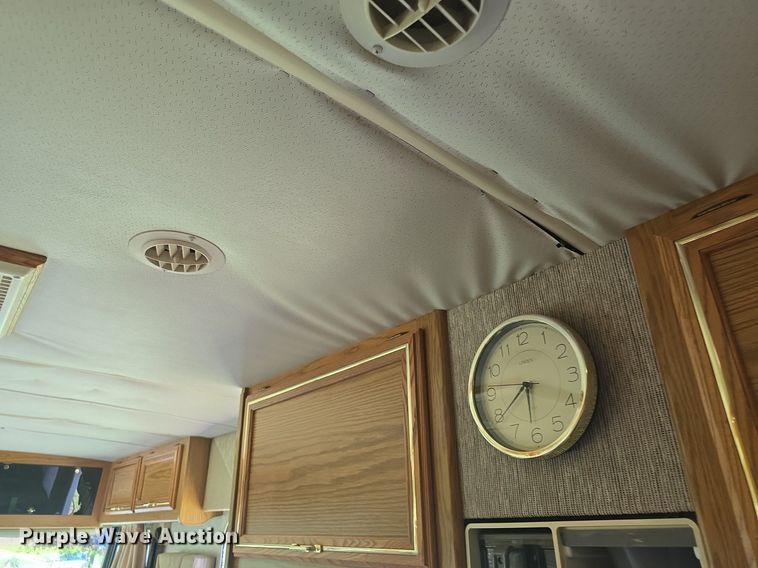 image for item DM1721 1996 Winnebago Brave RV