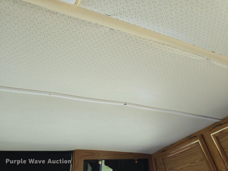 image for item DM1721 1996 Winnebago Brave RV