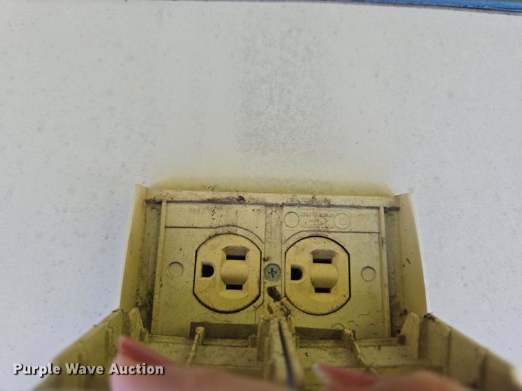 image for item DM1721 1996 Winnebago Brave RV