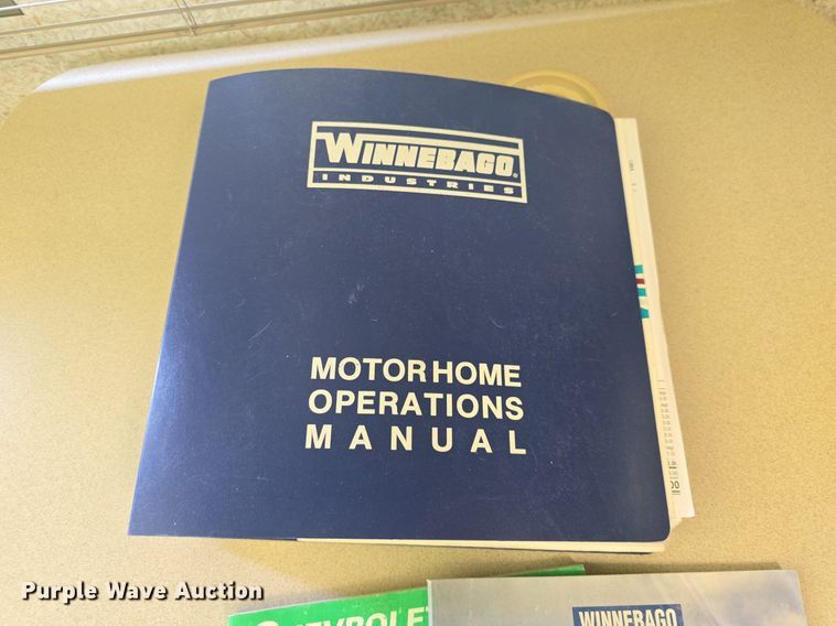 image for item DM1721 1996 Winnebago Brave RV