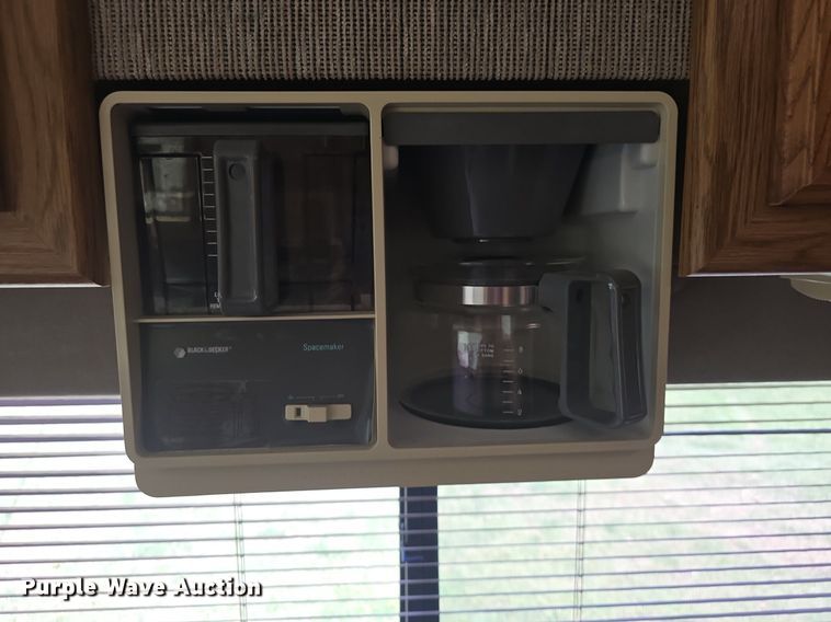 image for item DM1721 1996 Winnebago Brave RV