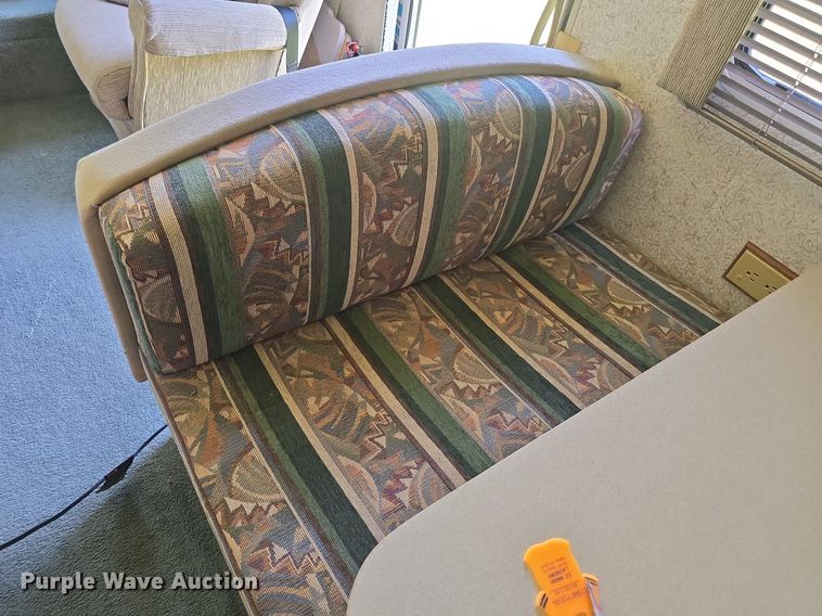 image for item DM1721 1996 Winnebago Brave RV