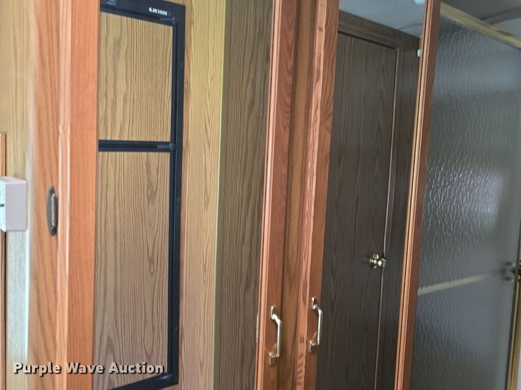 image for item DM1721 1996 Winnebago Brave RV