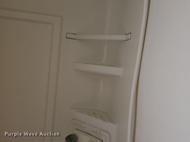 image for item DM1721 1996 Winnebago Brave RV