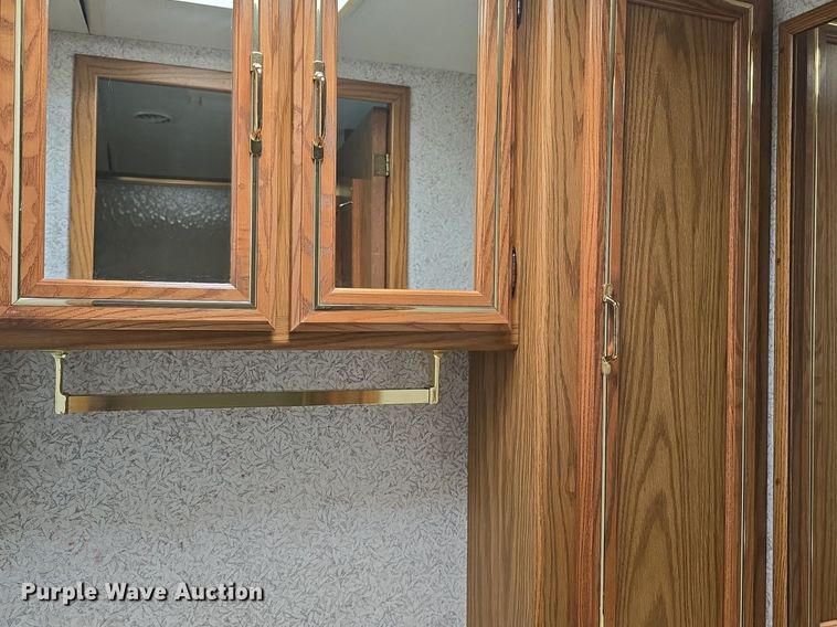 image for item DM1721 1996 Winnebago Brave RV