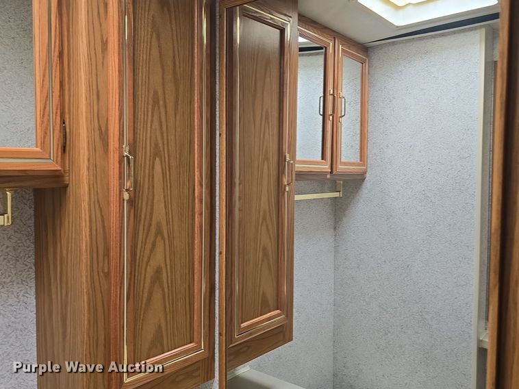 image for item DM1721 1996 Winnebago Brave RV