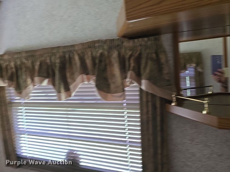 image for item DM1721 1996 Winnebago Brave RV