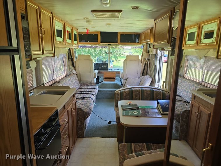 image for item DM1721 1996 Winnebago Brave RV