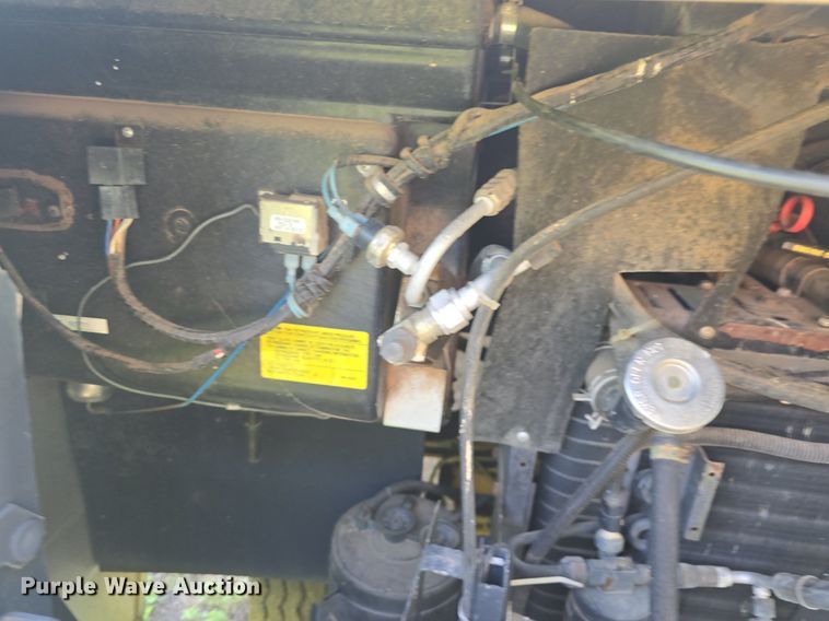 image for item DM1721 1996 Winnebago Brave RV