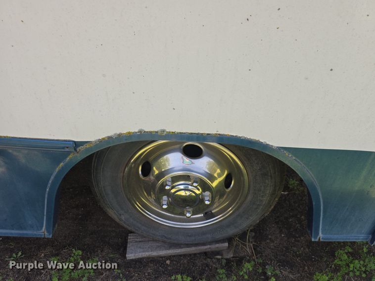 image for item DM1721 1996 Winnebago Brave RV