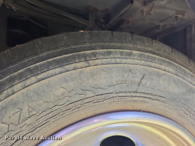 image for item DM1721 1996 Winnebago Brave RV