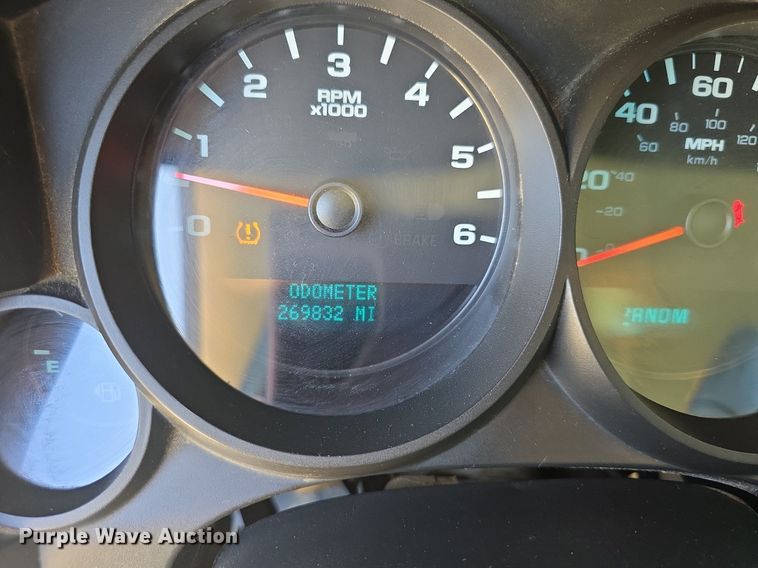 image for item DM1723 2011 Chevrolet  Silverado 1500 Ext. Cab pickup truck