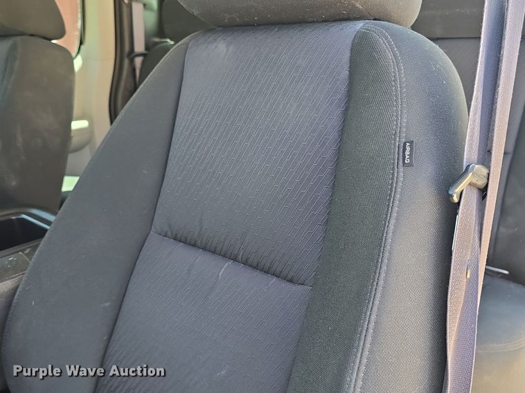 image for item DM1723 2011 Chevrolet  Silverado 1500 Ext. Cab pickup truck