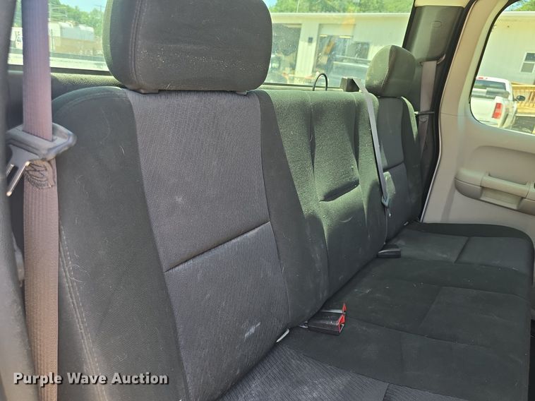 image for item DM1723 2011 Chevrolet  Silverado 1500 Ext. Cab pickup truck