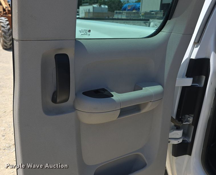 image for item DM1723 2011 Chevrolet  Silverado 1500 Ext. Cab pickup truck