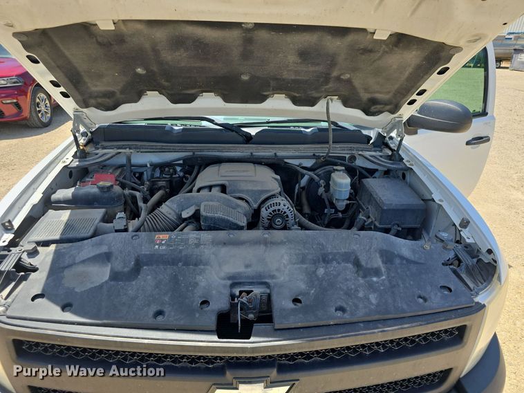 image for item DM1723 2011 Chevrolet  Silverado 1500 Ext. Cab pickup truck