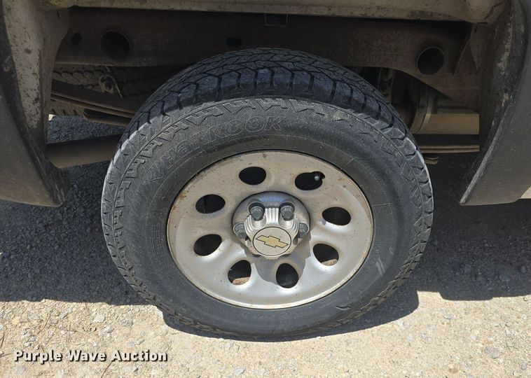 image for item DM1723 2011 Chevrolet  Silverado 1500 Ext. Cab pickup truck