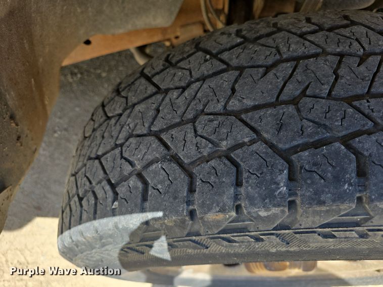 image for item DM1723 2011 Chevrolet  Silverado 1500 Ext. Cab pickup truck