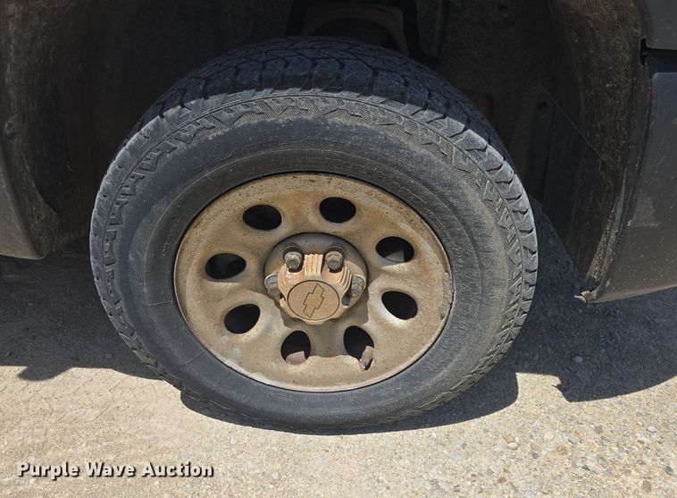 image for item DM1723 2011 Chevrolet  Silverado 1500 Ext. Cab pickup truck