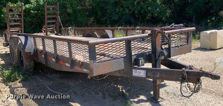 image for item DM7885 2003 Apache utility trailer