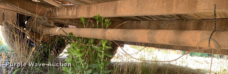 image for item DM7885 2003 Apache utility trailer