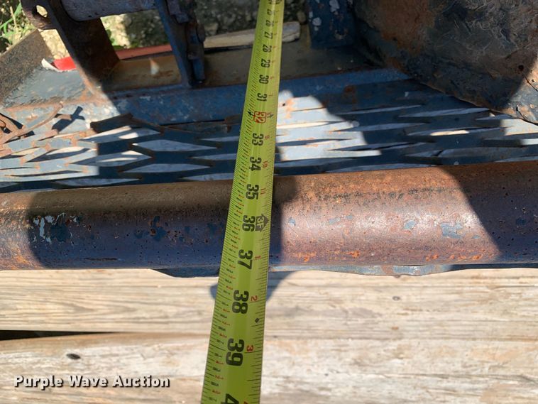 image for item DM7885 2003 Apache utility trailer