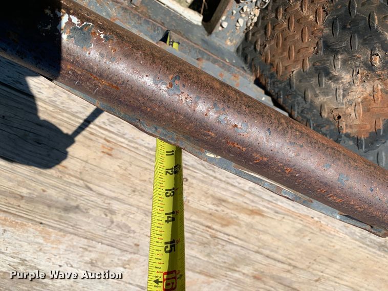 image for item DM7885 2003 Apache utility trailer