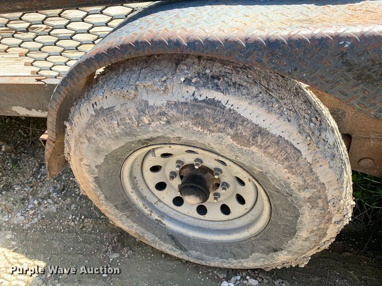 image for item DM7885 2003 Apache utility trailer