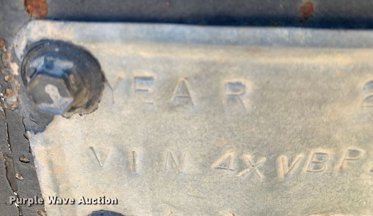 image for item DM7885 2003 Apache utility trailer