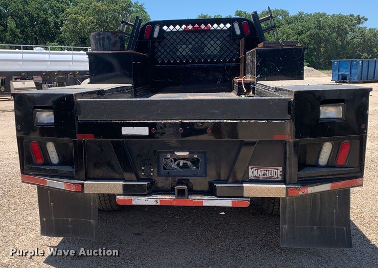 image for item DM7891 2015 Dodge Ram 5500HD Crew Cab flatbed truck