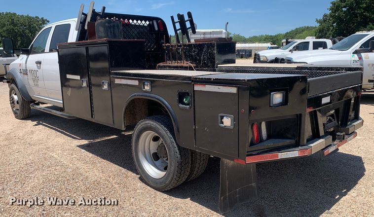 image for item DM7891 2015 Dodge Ram 5500HD Crew Cab flatbed truck