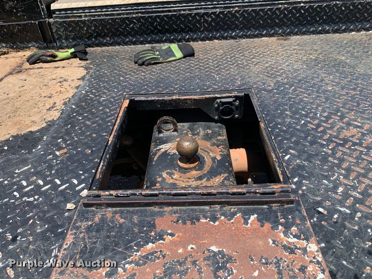 image for item DM7891 2015 Dodge Ram 5500HD Crew Cab flatbed truck