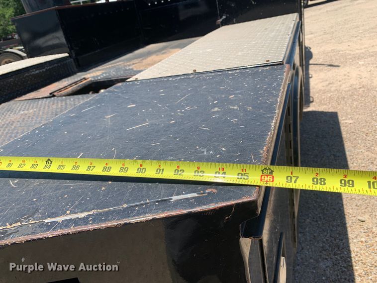 image for item DM7891 2015 Dodge Ram 5500HD Crew Cab flatbed truck