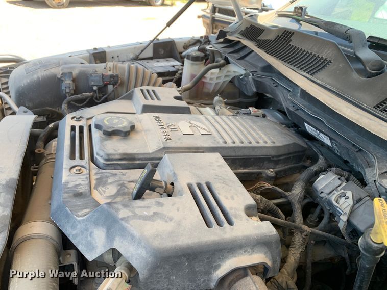 image for item DM7891 2015 Dodge Ram 5500HD Crew Cab flatbed truck