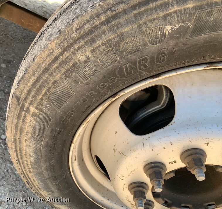 image for item DM7891 2015 Dodge Ram 5500HD Crew Cab flatbed truck