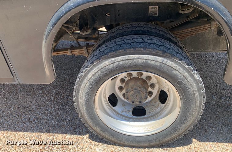 image for item DM7891 2015 Dodge Ram 5500HD Crew Cab flatbed truck