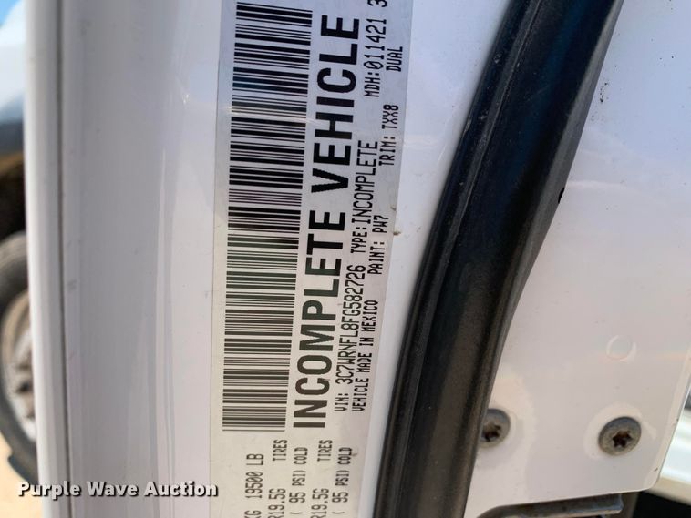 image for item DM7891 2015 Dodge Ram 5500HD Crew Cab flatbed truck