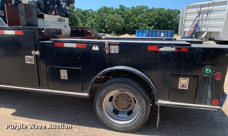 image for item DM7892 2012 Dodge Ram 5500HD Crew Cab flatbed truck