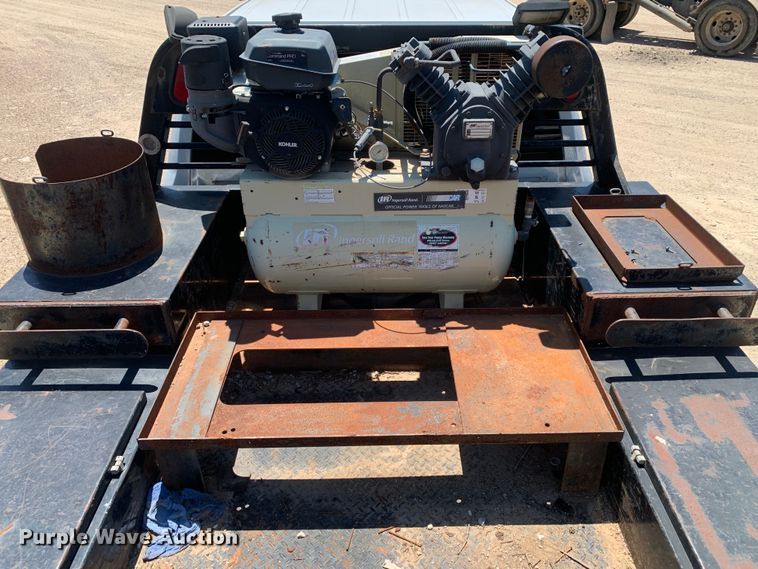 image for item DM7892 2012 Dodge Ram 5500HD Crew Cab flatbed truck