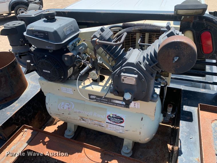 image for item DM7892 2012 Dodge Ram 5500HD Crew Cab flatbed truck