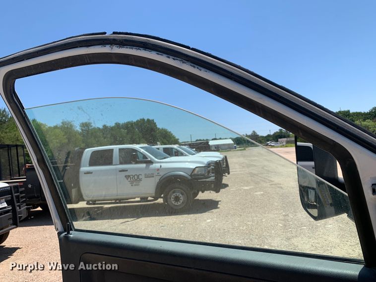 image for item DM7892 2012 Dodge Ram 5500HD Crew Cab flatbed truck