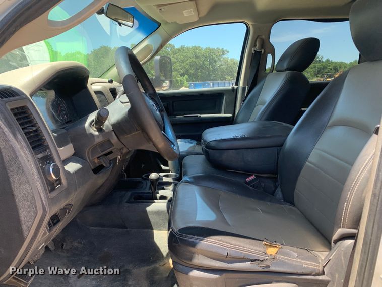 image for item DM7892 2012 Dodge Ram 5500HD Crew Cab flatbed truck