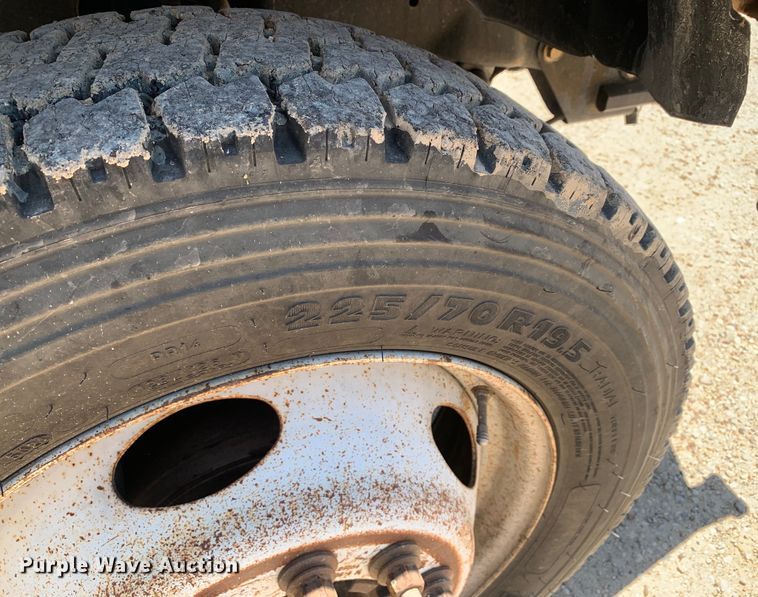 image for item DM7892 2012 Dodge Ram 5500HD Crew Cab flatbed truck