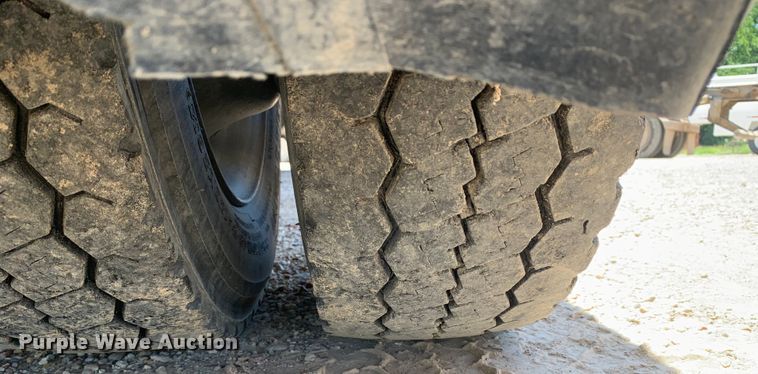 image for item DM7892 2012 Dodge Ram 5500HD Crew Cab flatbed truck