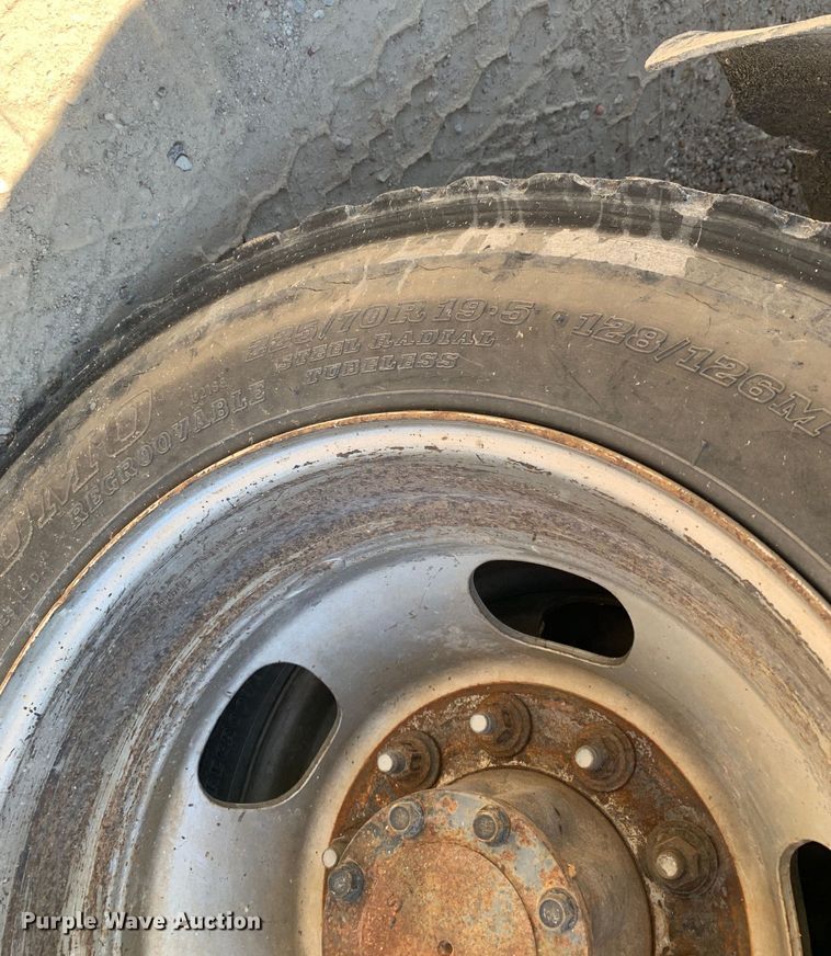 image for item DM7892 2012 Dodge Ram 5500HD Crew Cab flatbed truck