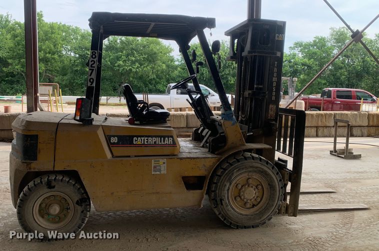 image for item DM7895 1994 Caterpillar DP40 forklift