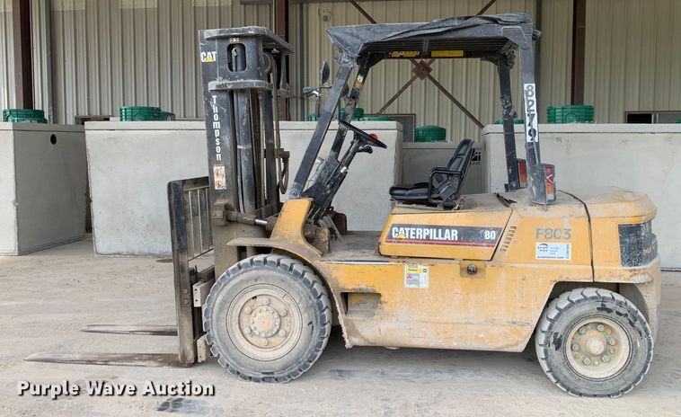 image for item DM7895 1994 Caterpillar DP40 forklift