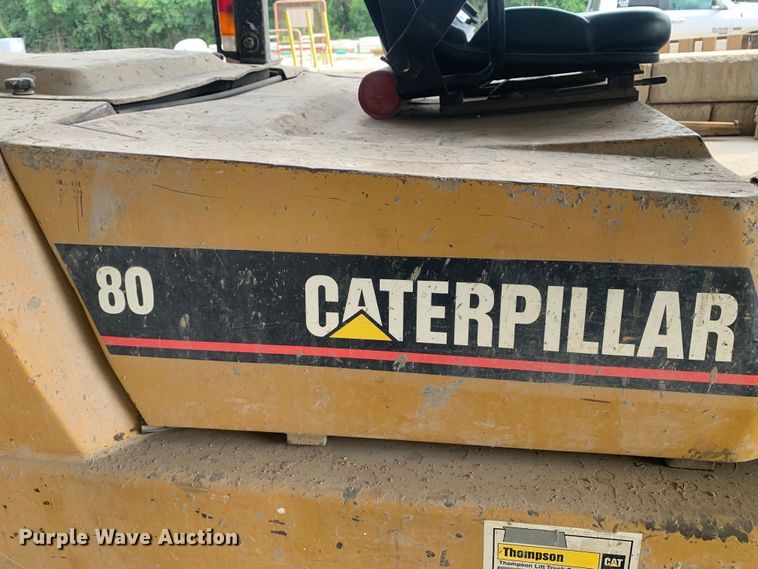 image for item DM7895 1994 Caterpillar DP40 forklift
