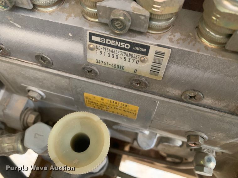 image for item DM7895 1994 Caterpillar DP40 forklift