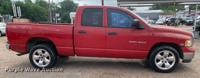 image for item DM7898 2004 Dodge Ram 1500 Quad Cab pickup truck